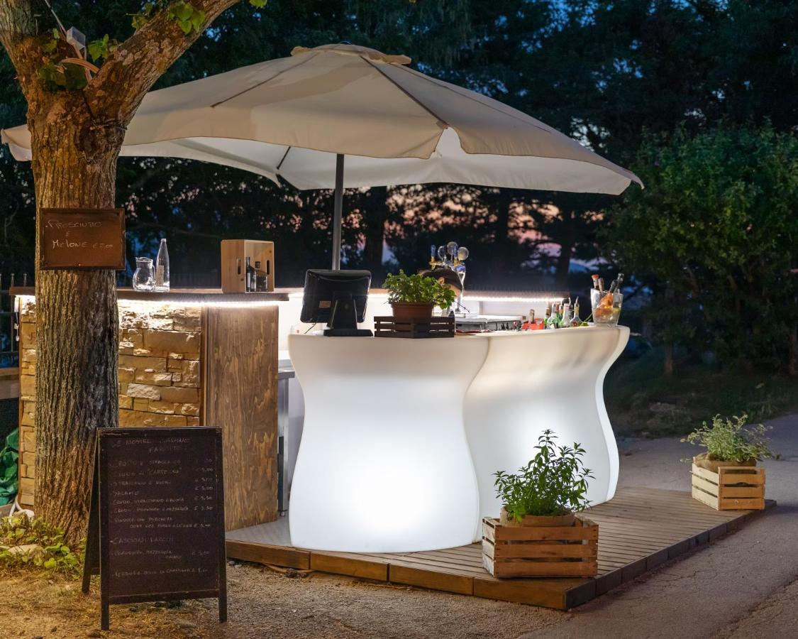 Osteria Belvedere San Leo Buitenkant foto
