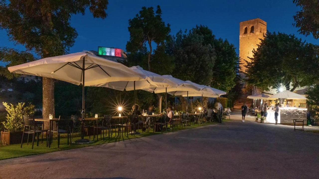 Osteria Belvedere San Leo Buitenkant foto